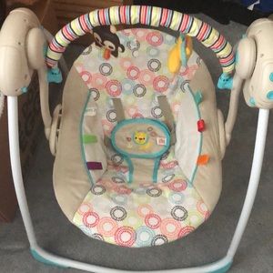 Sooth n delight portable swing